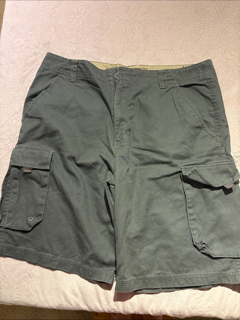 Men's Cargo Shorts in Dark Gray - Rugged Utility Style
